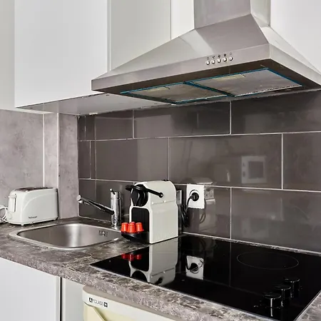 Rent A - Caire, Montorgueil *