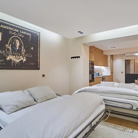 Rent A - Caire, Montorgueil פריז